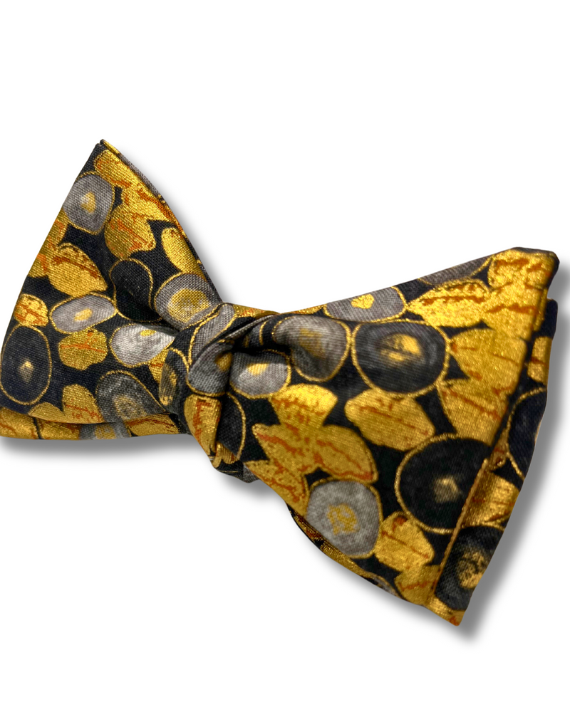 Zulu Coconut Bow Tie